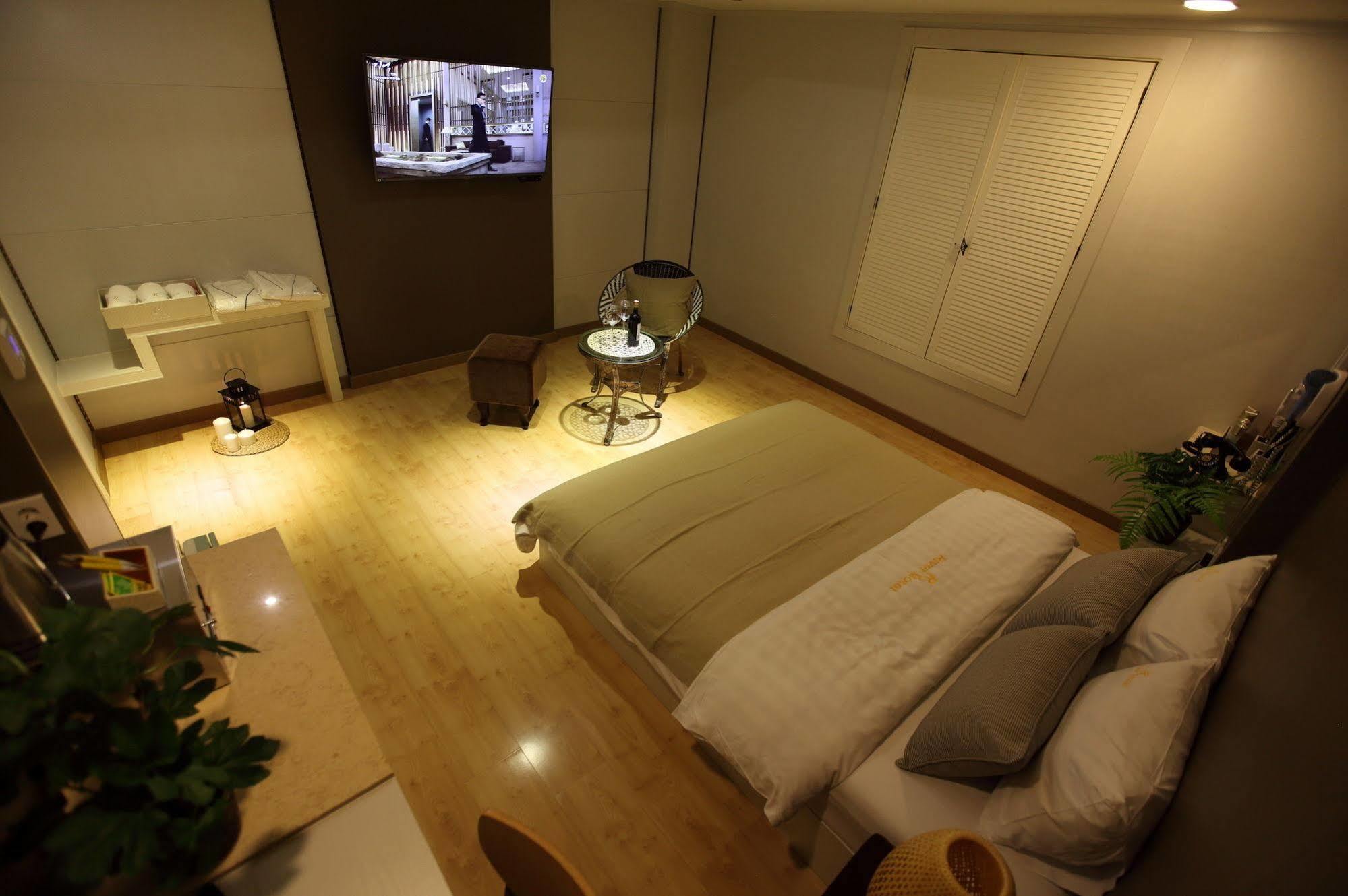 River Hotel Namwon ภายนอก รูปภาพ