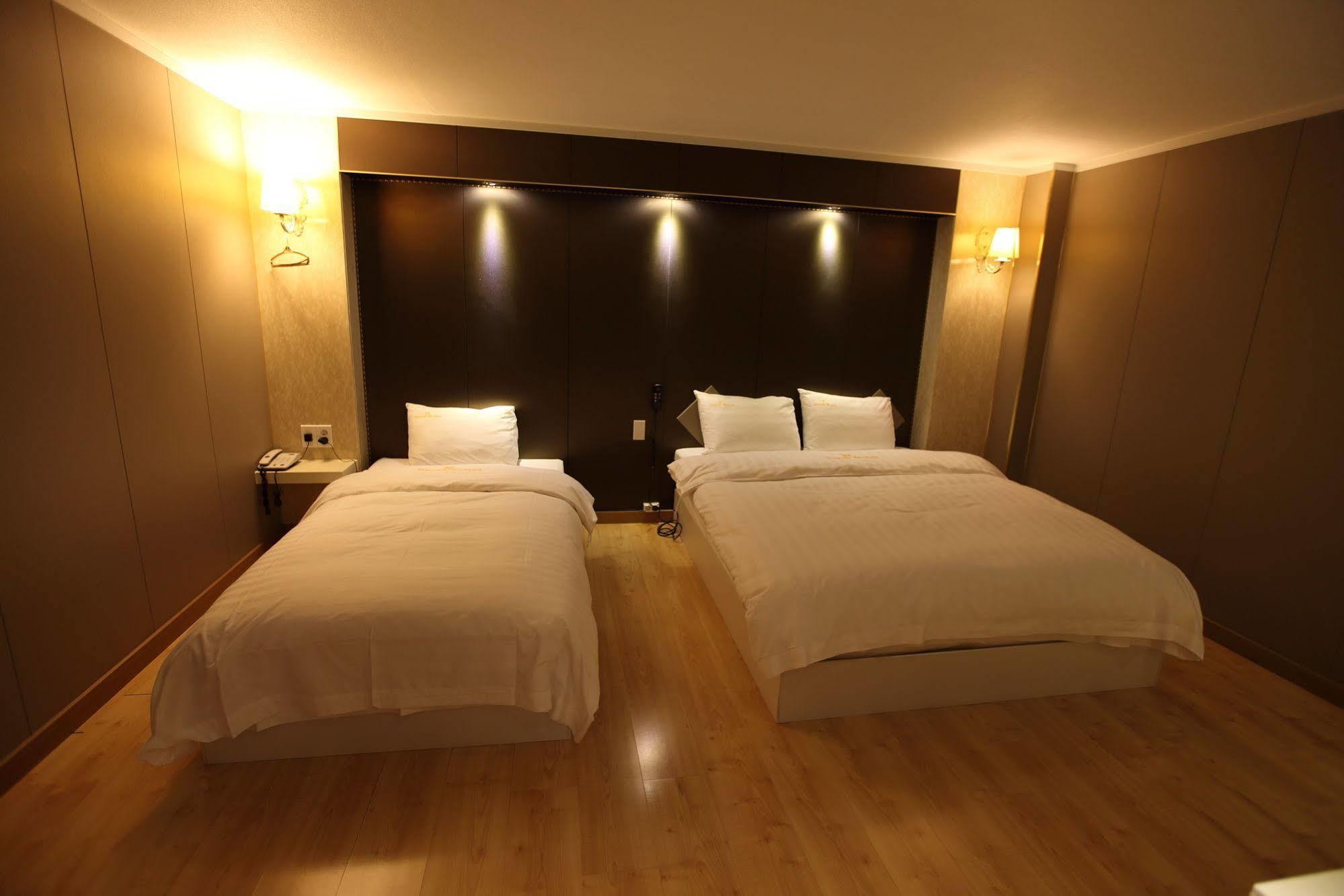 River Hotel Namwon ภายนอก รูปภาพ